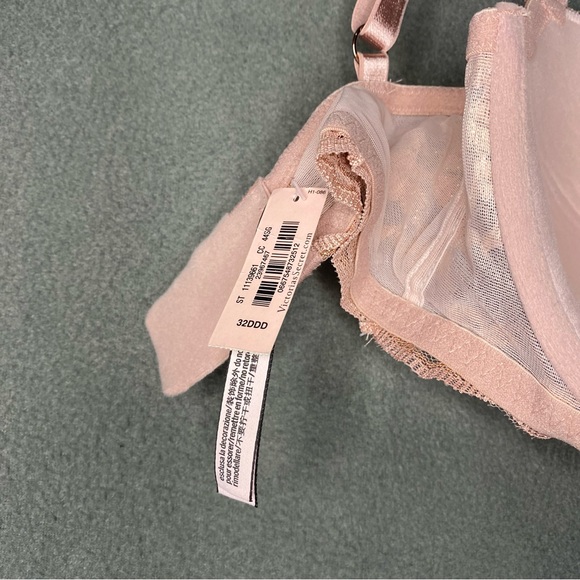 Victoria’s Secret Pink Bra - Picture 4 of 4